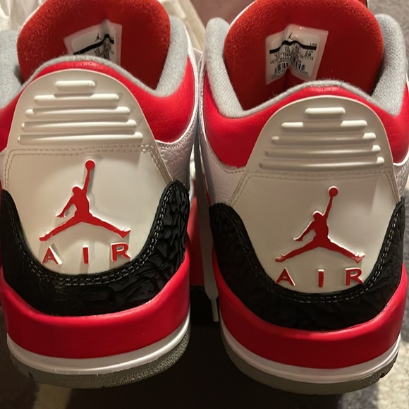 Fire red jordan 3 - Picture 3 of 6